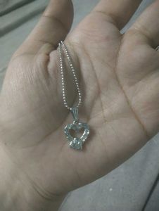 Cute Little Heart Shape Pendant With a Preety Chen