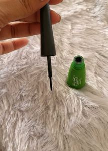 MIDNIGHTMATTE LIQUID EYELINER