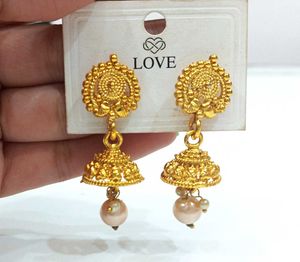 Vintage Gold-Toned Necklace &amp; Earring Set