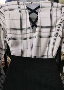 Black And White Top