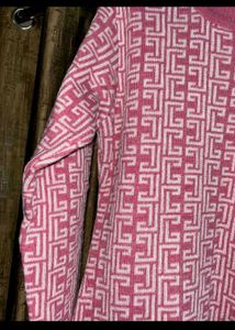 one time used Pink Patterned Knit Sweater