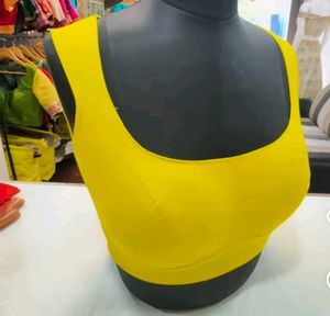 Padded Silk Scoop Neck Backless Blouse