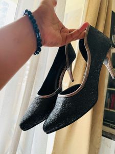 Dazzling Party Heels – Sparkly Finish | Size 7