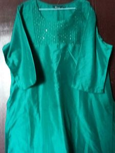 Kurta With DETAILING