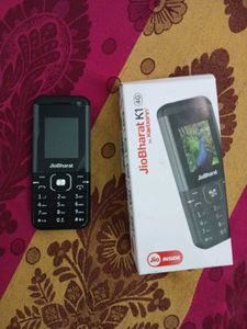 JioBharat K1 Karbonn 4G