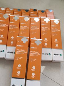 Derma Co. Ultra Matte Sunscreen Gel Spf60 PA+++