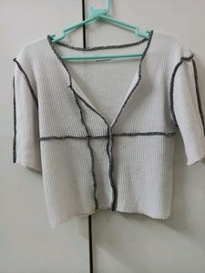 Women&#39;s White Contrast Stitch Top