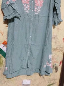 Floral Embroidered Kurta set