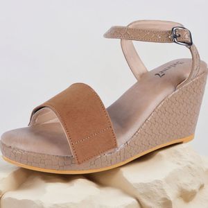 Wedges With multi-styling Straps