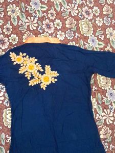 Elegant Blue Embroidered Kurta