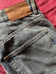 Distressed Straight Fit Blue Jeans