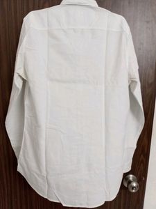 WHITE SHIRT