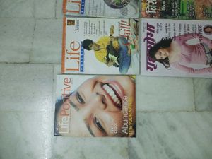 MIXED LOT OF MAGAZINES IN HINDI AND ENGLISH
