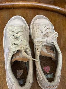 Sneakers For Girls