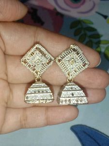 White Jhumke🤍