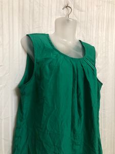 Merona. Green Sleeveless Top