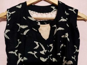 Chic Bird Print Sleeveless Top