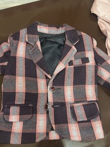 Boys Plaid Blazer.. new in condition totally