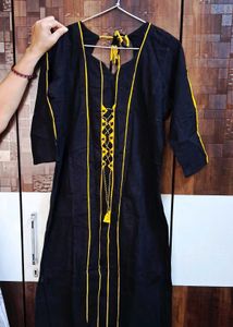 Elegant Black &amp; Yellow Kurta Set
