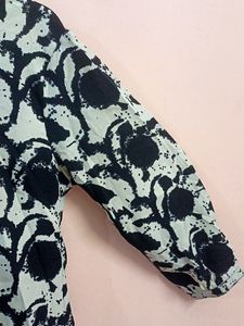 A-line Black And White Top