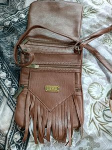 Golden Brown 🤎 Colour Travel Sling Bags✨✨✨✨