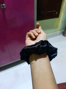 combo of 4 satin scrunchies