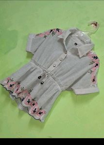 Embroidered &#39;W&#39; Top
