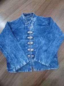 Denim Croped Jacket With 3/4 Sleeves