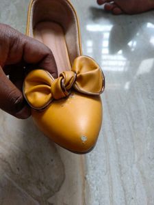 3 Inch Yellow block heel with bow