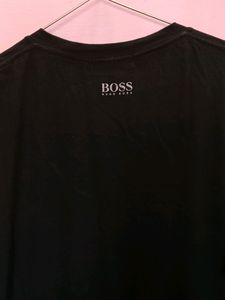 HUGO BOSS Men&#39;s Black Tshirt