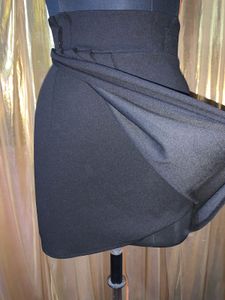 Chic Black Mini Skirt