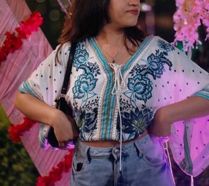 Floral Cape Top (Limited)Size - L