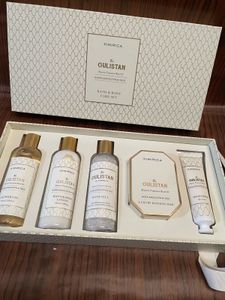Kimirica Bath And Body Set