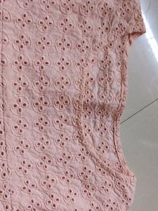 Peach Schiffli Top 💖