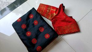 Black Saree🎀