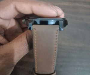 Men&#39;s Brown Leather Hand Watch