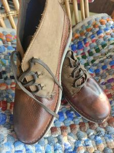 Clarks Brown Leather Casual Shoes factory rejected