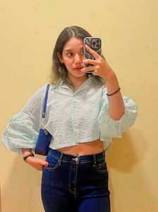 Chic Cropped Shirt