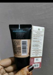 Mamaearth Lipstick &amp; Maybelline Foundation