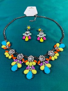 Fashion Crystal Waterdrop Cluster Statement Necklace