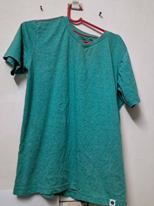 Symbol V-neck Cyan Tshirt Medium