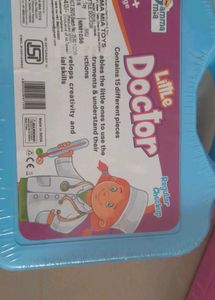 Kids Role Play Sets new with tag