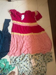 4 Assorted Women's Clothing Bundle L/XL
