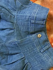 Divider Skirt (short)