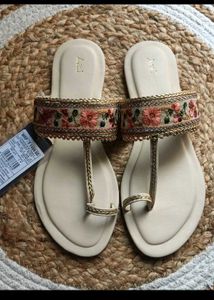Aashi Floral Embroidered Toe Ring Sandals