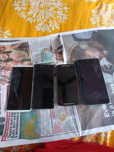 4 Mobiles
