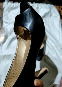 Sandal