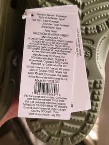 ABSOLUTELY UNUSED BRAND NEW WOMENS /UNISEX CROCS