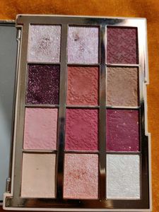 Kay beauty Eye Shadow Palette