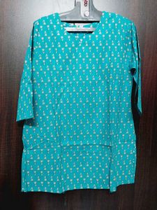 Sort Kurti